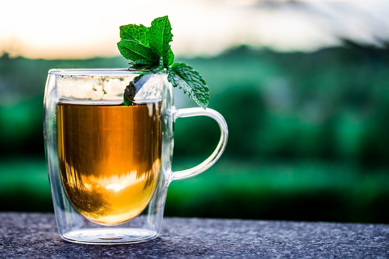 Green Tea Side Effects: What Women Need to Know!